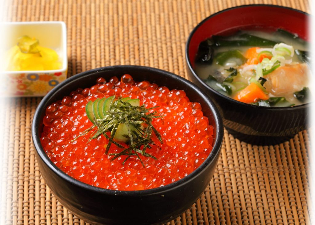 イクラ丼